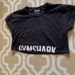 Gym shark crop T shirt